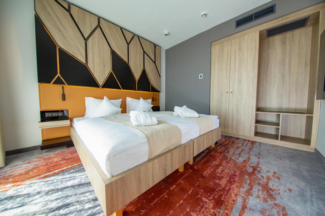 Avar Hotel มาตราฟูเรด ภายนอก รูปภาพ