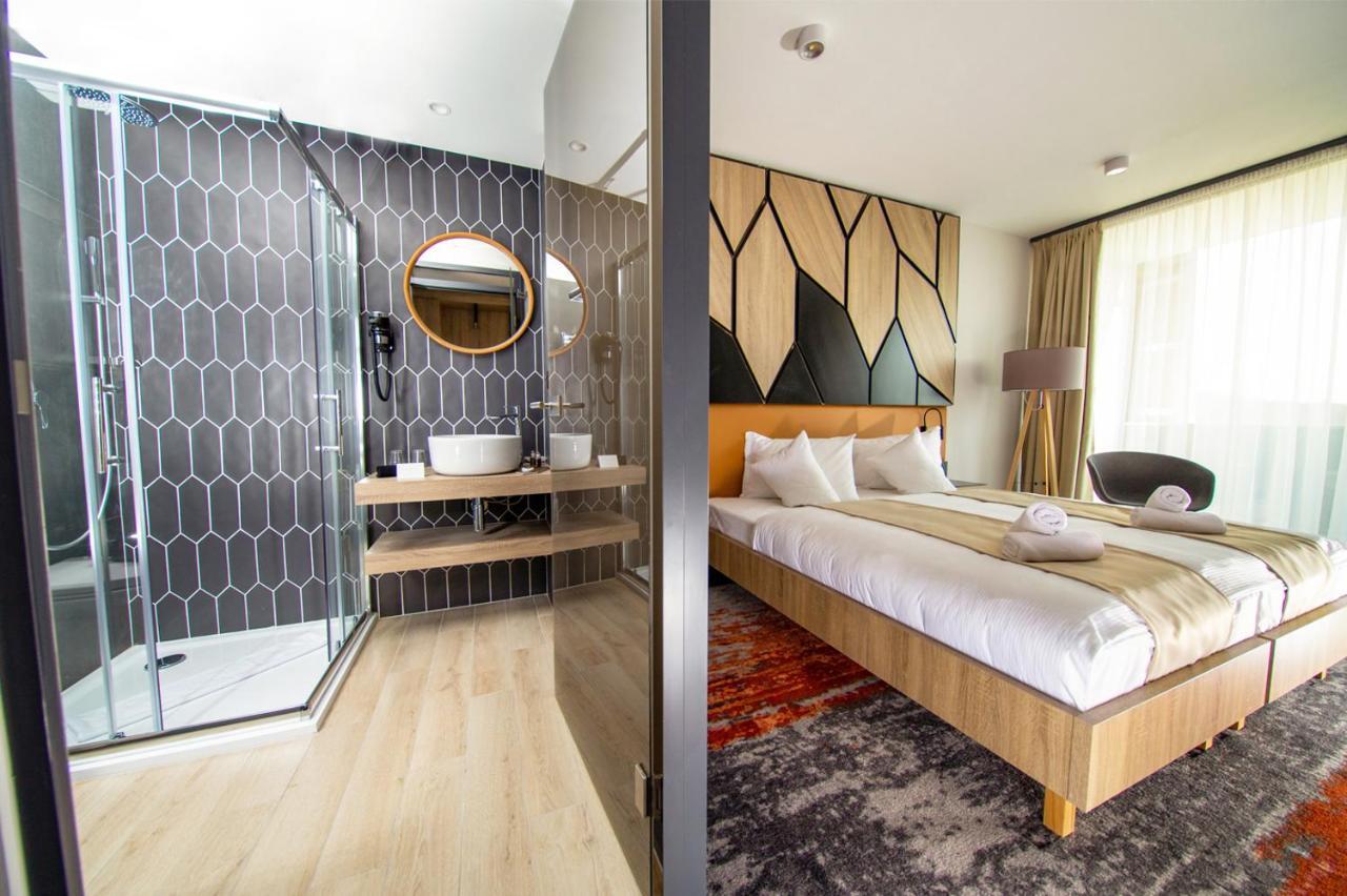Avar Hotel มาตราฟูเรด ภายนอก รูปภาพ